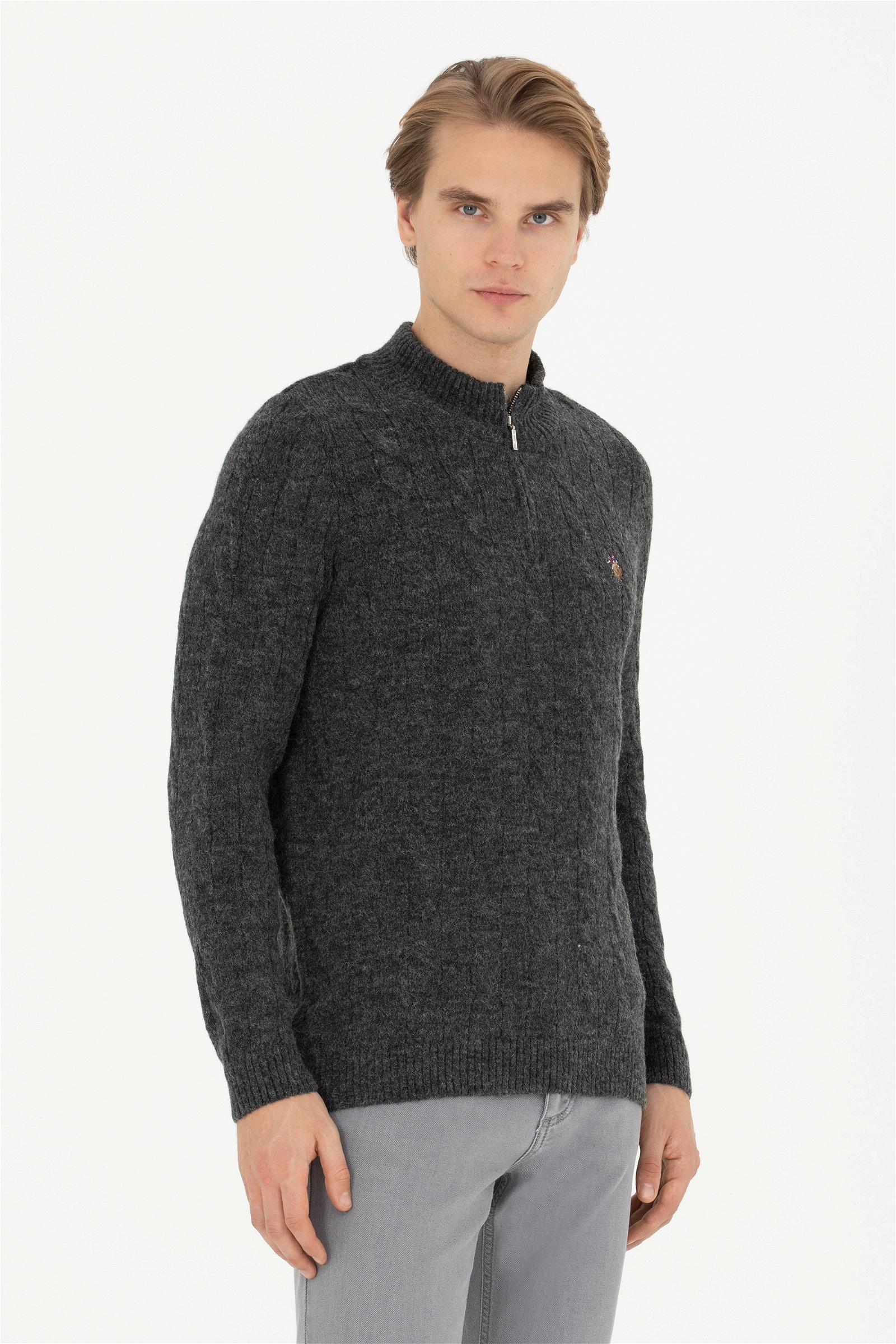 تریکو یقه ایستاده زغالی ملانژ  رگولار آستین بلند مردانه یو اس پولو | US POLO ASSN