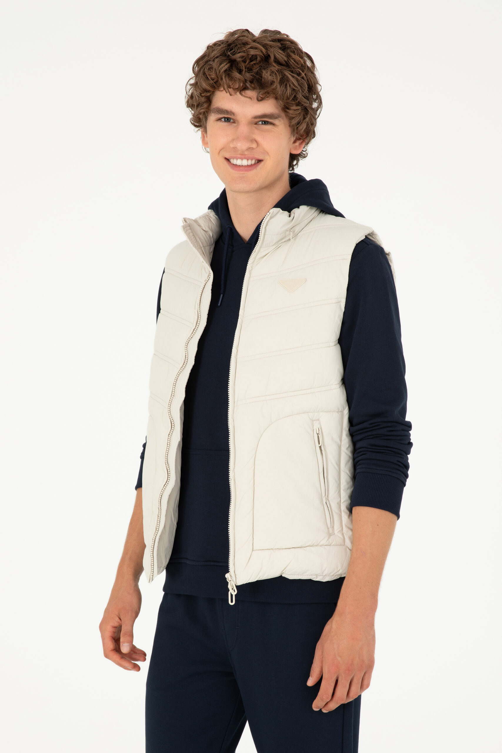 جلیقه  خاکستری  BASIC  مردانه یو اس پولو | US POLO ASSN
