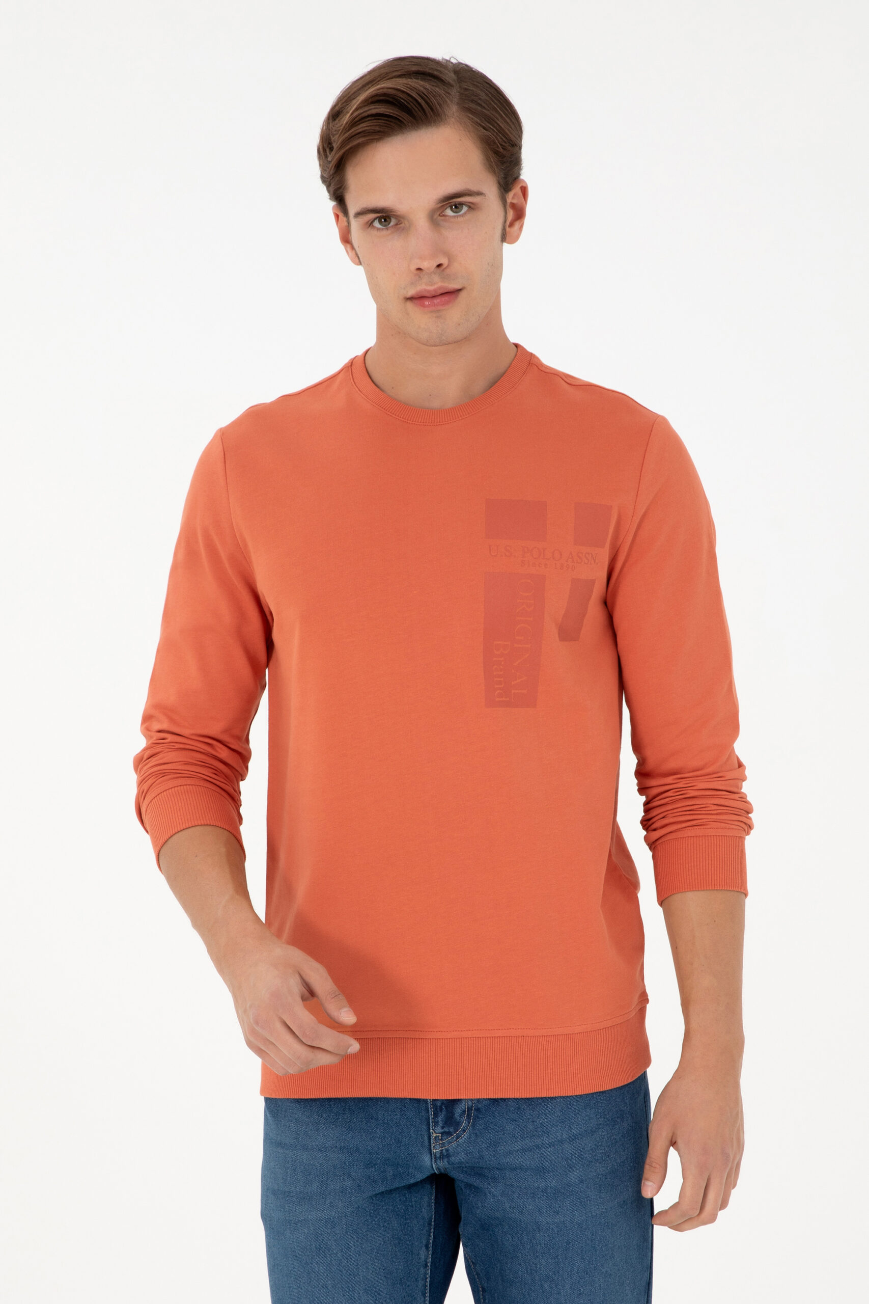 سویشرت یقه گرد دارچینی  رگولار آستین بلند مردانه یو اس پولو | US POLO ASSN