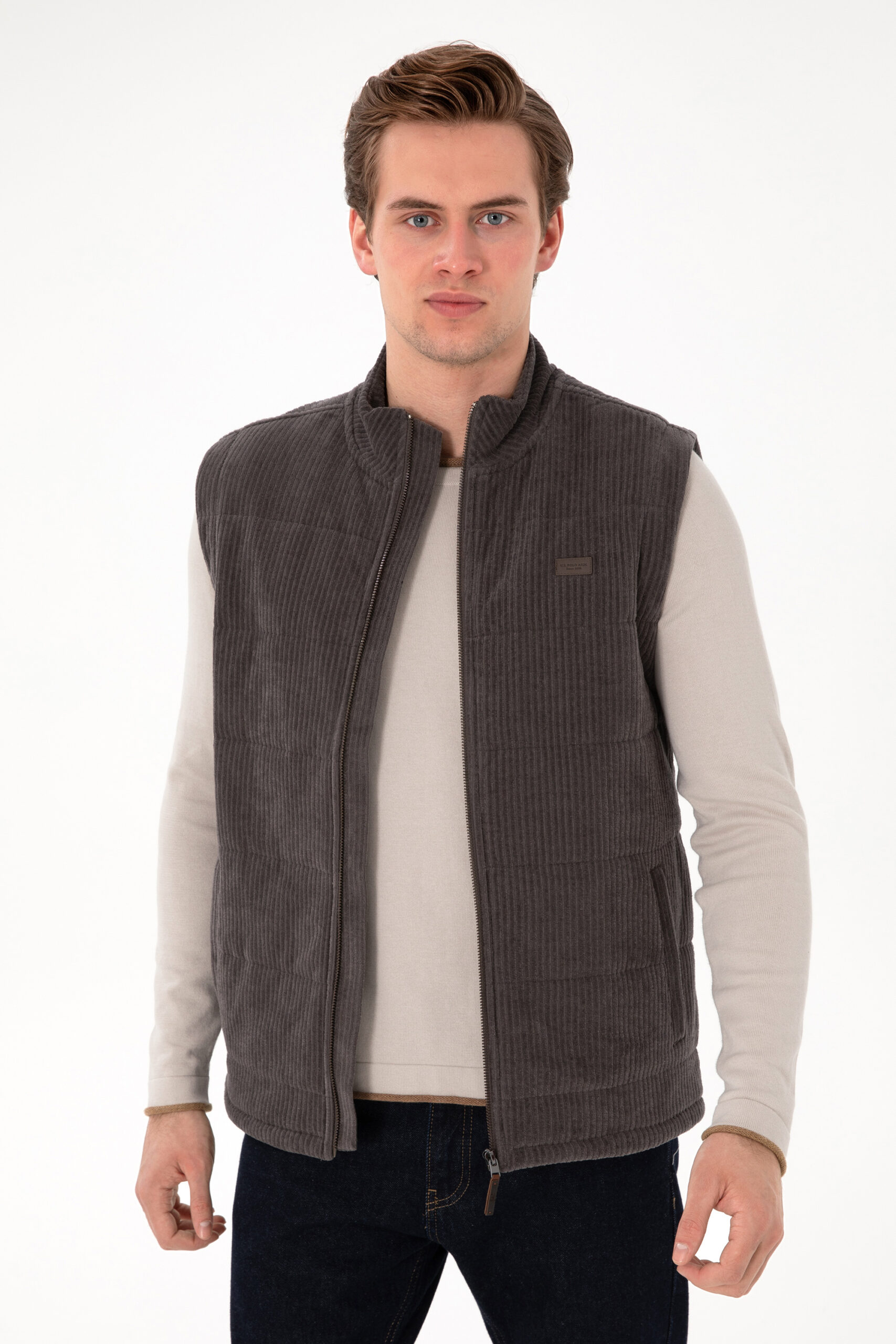 ژاکت یقه ایستاده زغالی  رگولار بدون آستین مردانه یو اس پولو | US POLO ASSN