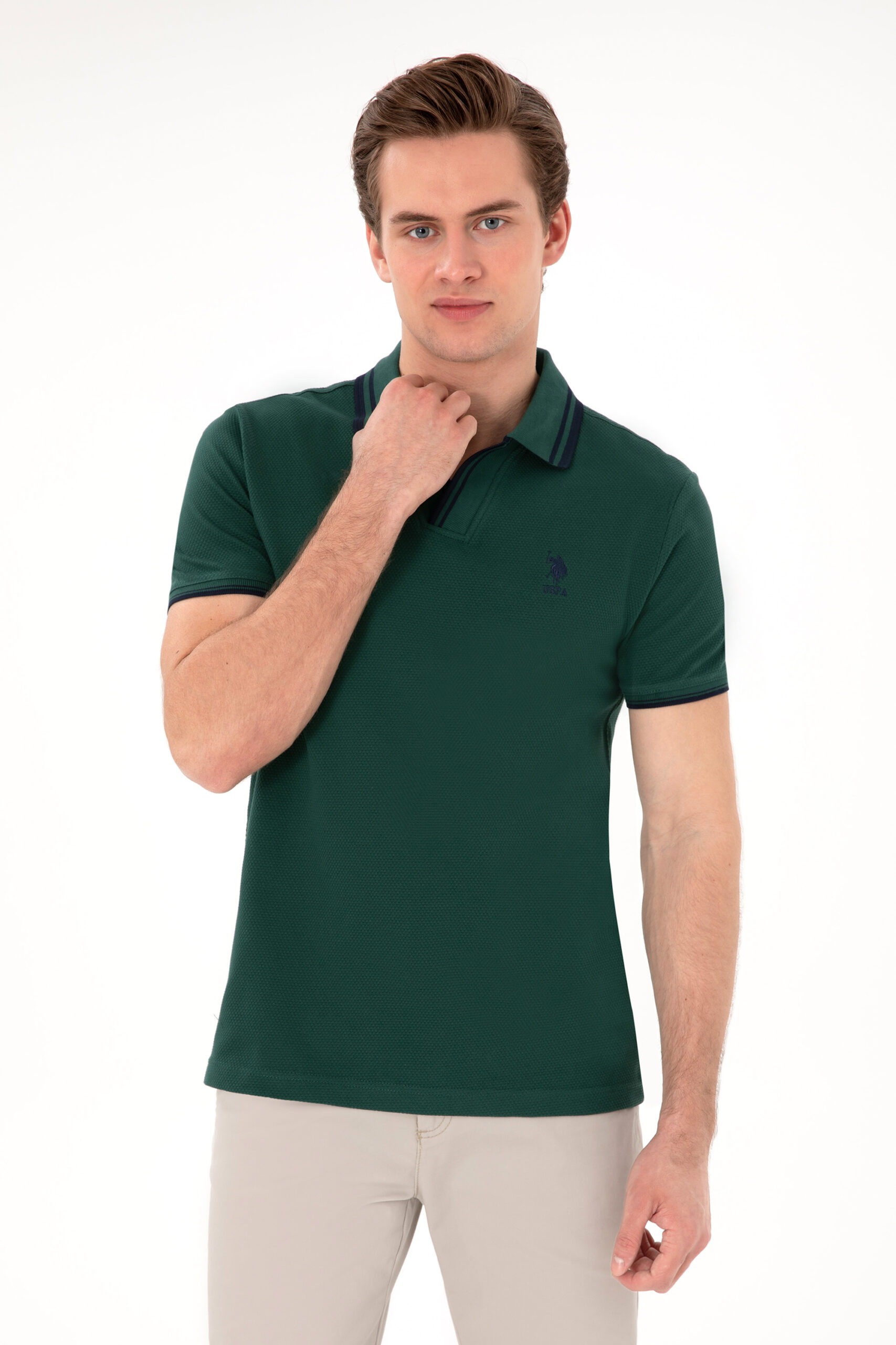 تی شرت یقه پیراهنی سبز تیره  اندامی آستین کوتاه مردانه یو اس پولو | US POLO ASSN