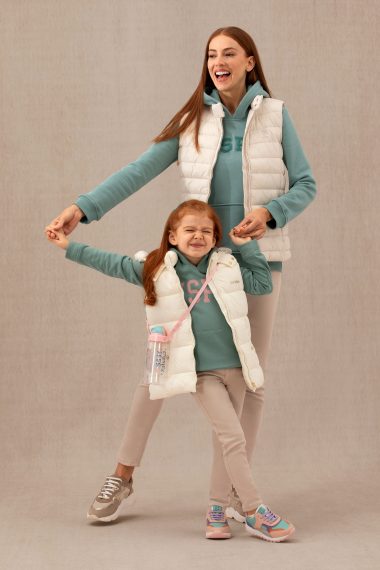 جلیقه هودی  سفید  استاندارد فیت  دخترانه یو اس پولو | US POLO ASSN