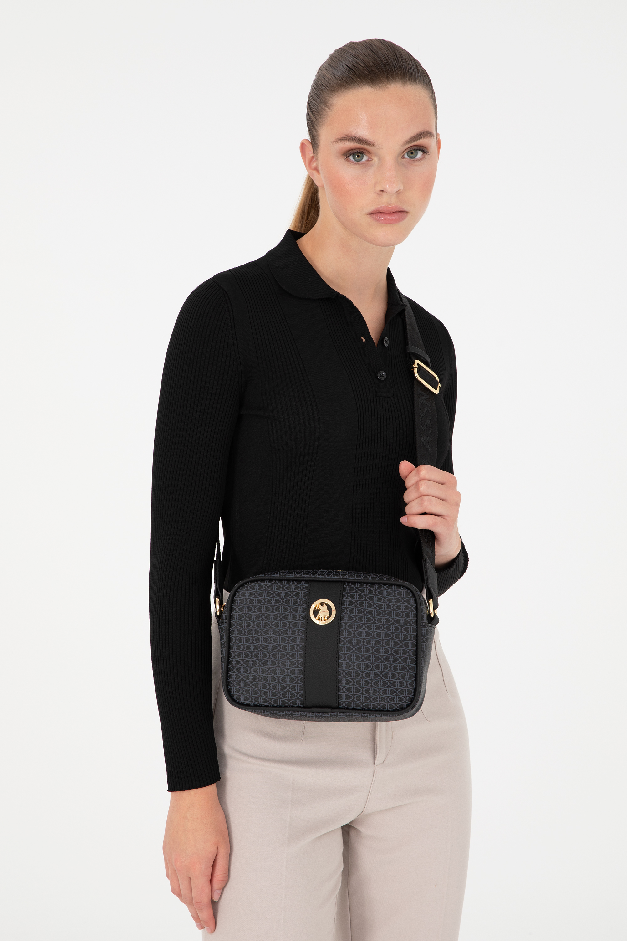 کیف رودوشی سیاه استاندارد فیت زنانه یو اس پولو | US POLO ASSN