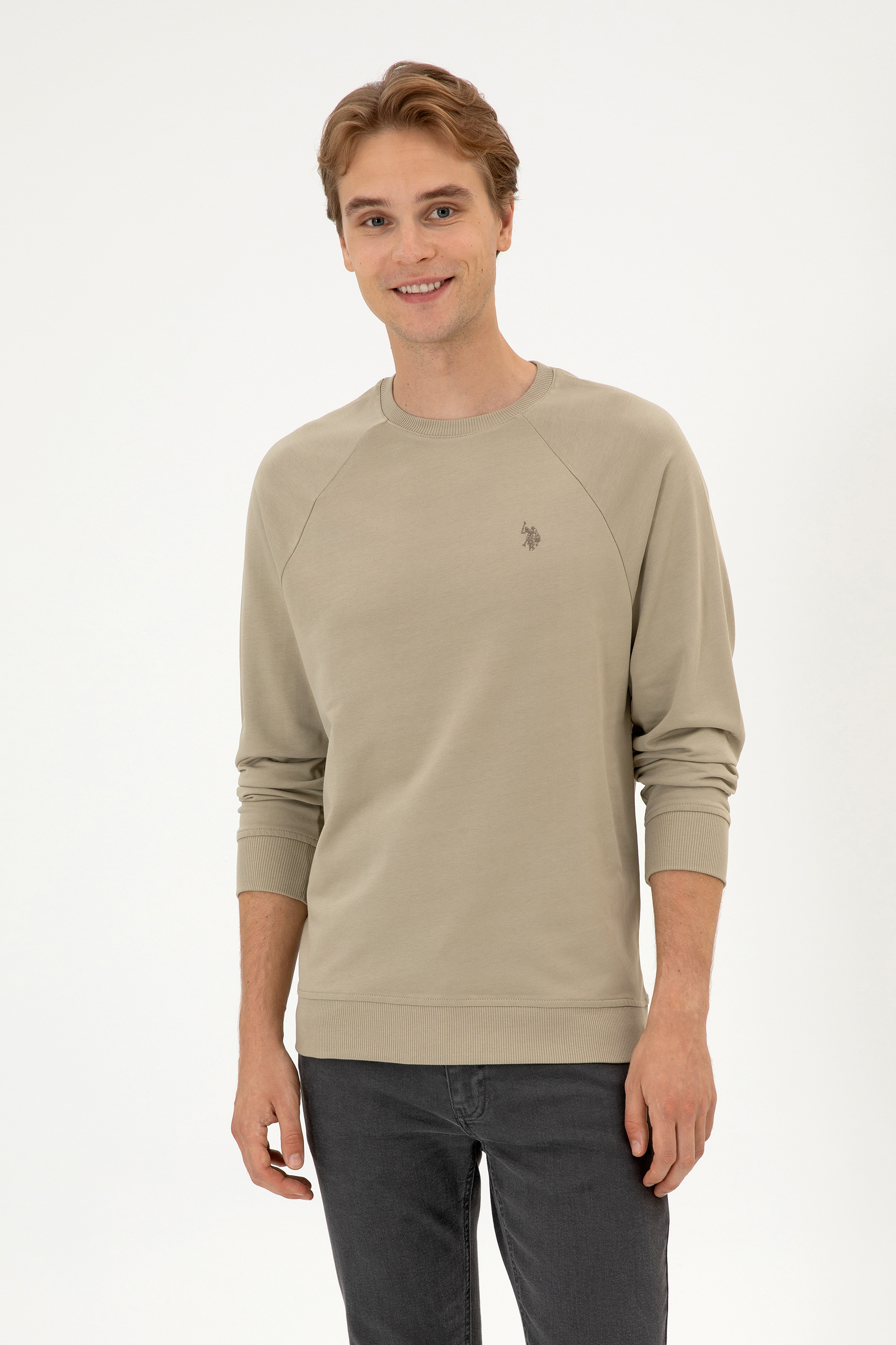سویشرت بیسیک خاکی روشن رگولار مردانه یو اس پولو | US POLO ASSN