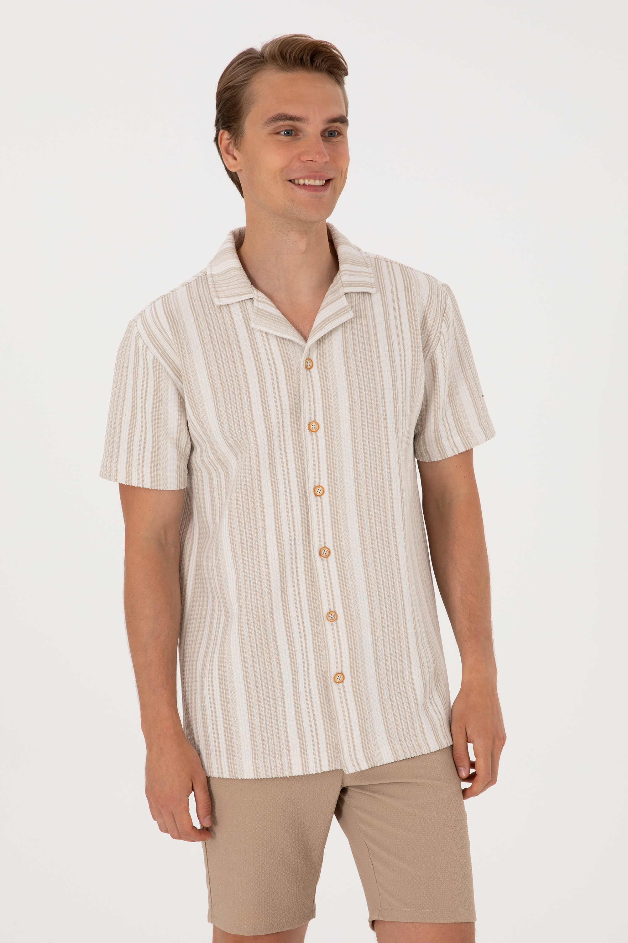 پیراهن بژ ریلکس مردانه یو اس پولو | US POLO ASSN