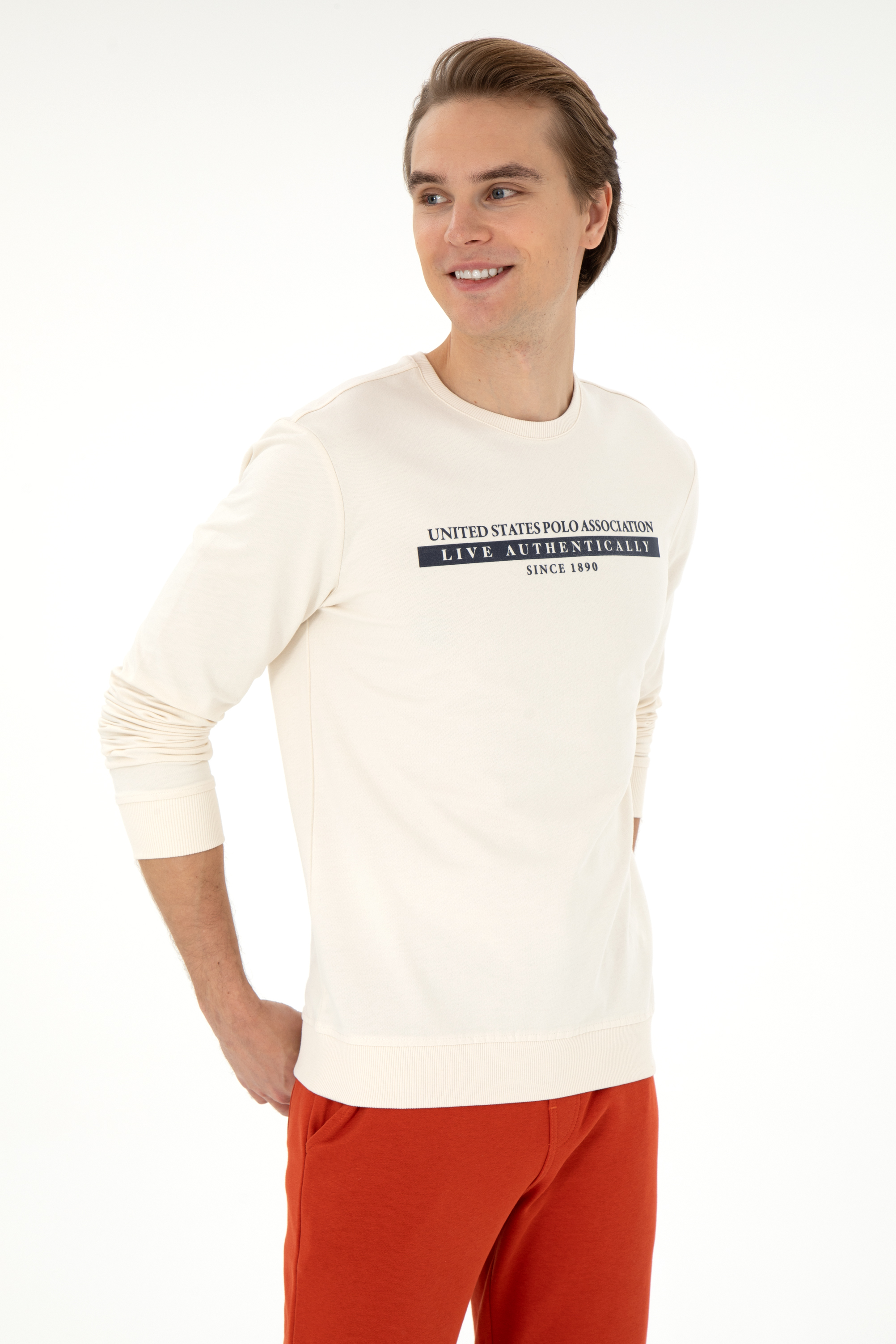 سویشرت آستین بلند رگولار یقه گرد سفید مردانه یو اس پولو سویشرت یقه گرد سفید  رگولار آستین بلند مردانه یو اس پولو | US POLO ASSN