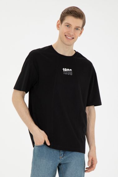 تی شرت یقه گرد سیاه  ریلکس آستین کوتاه مردانه یو اس پولو | US POLO ASSN
