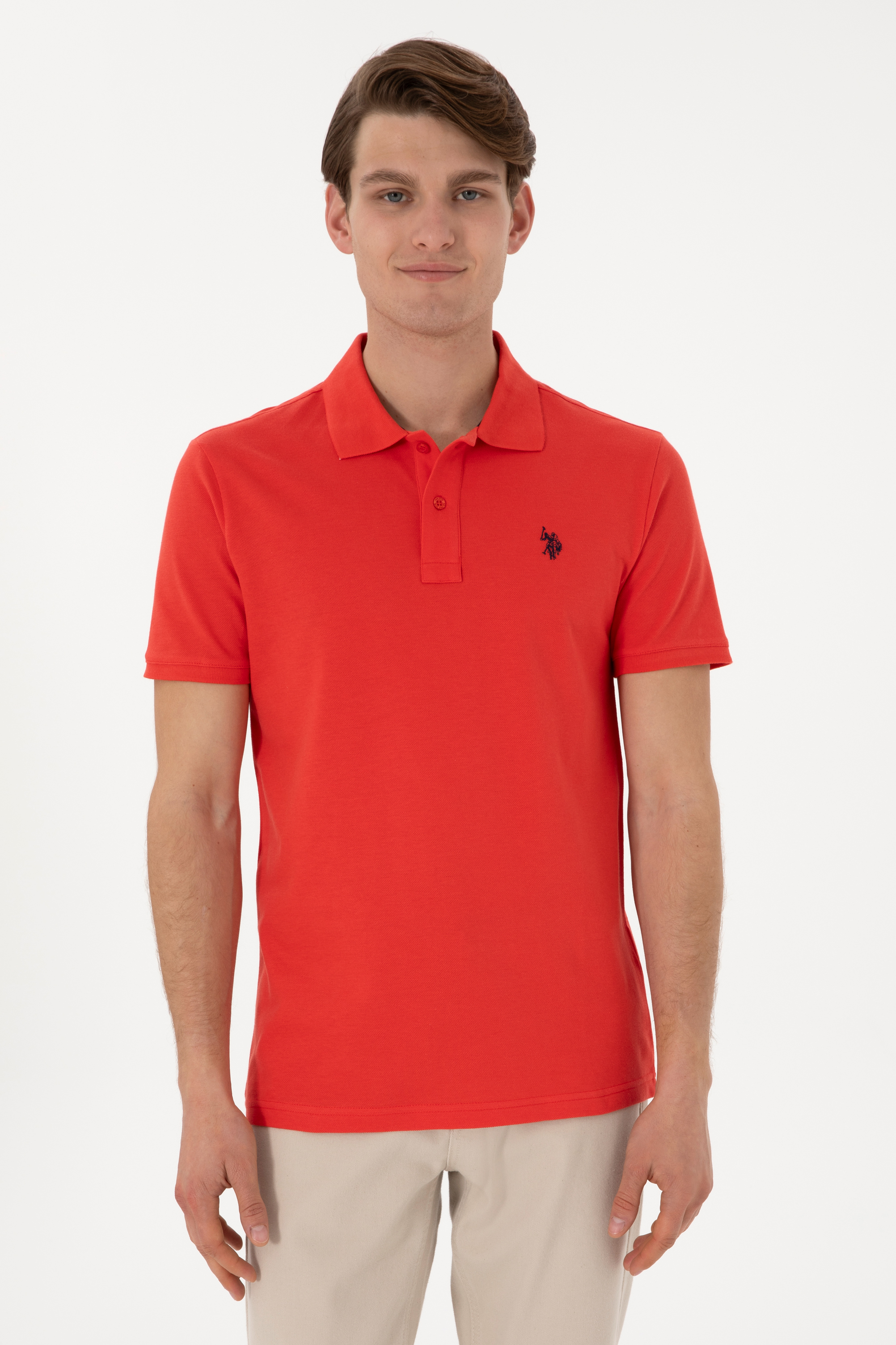 تی شرت بیسیک یقه پیراهنی قرمز اندامی آستین کوتاه مردانه یو اس پولو | US POLO ASSN