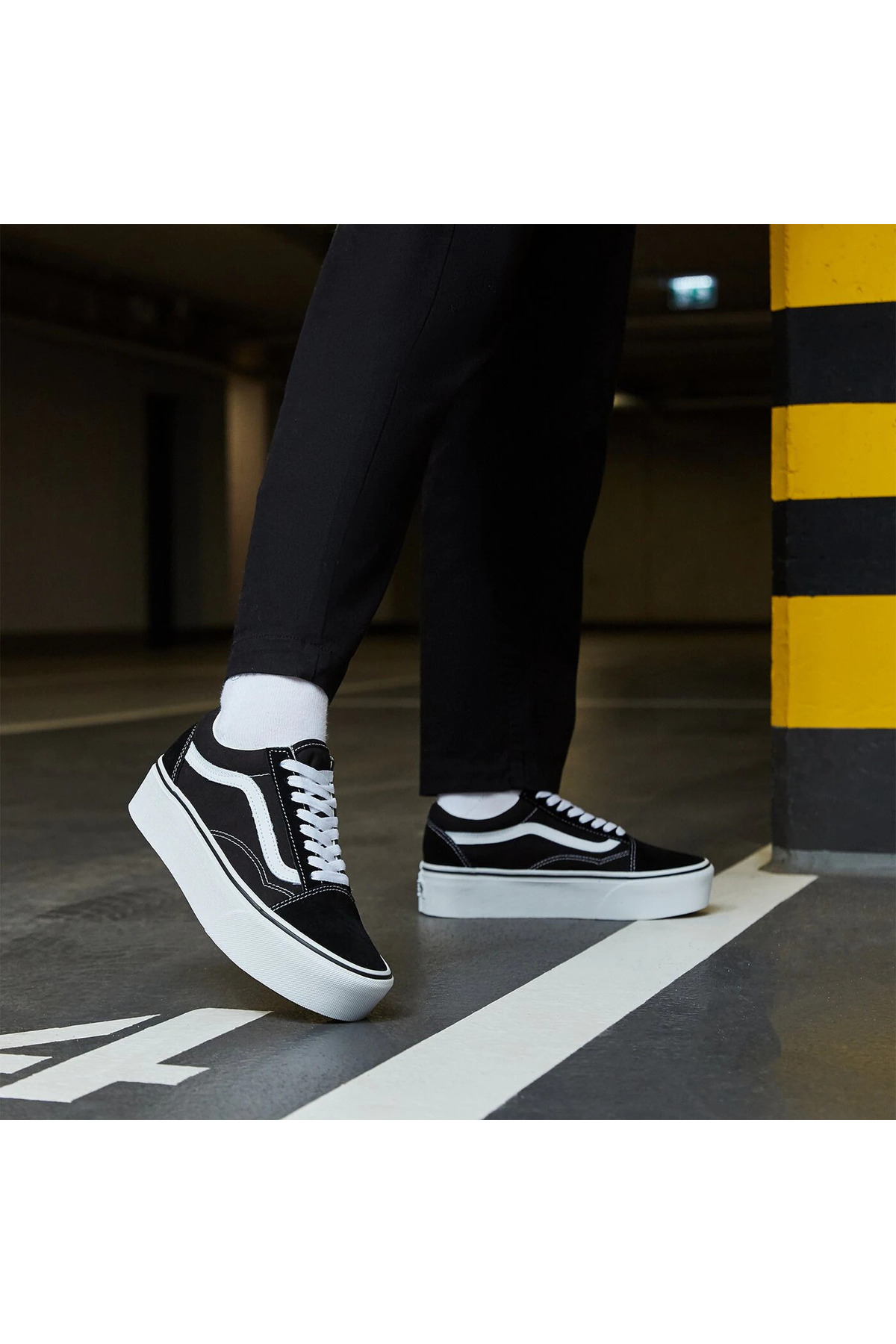 اسنیکر زنانه راسته | ونس Vans TYBVA3B3UY28-S080510130