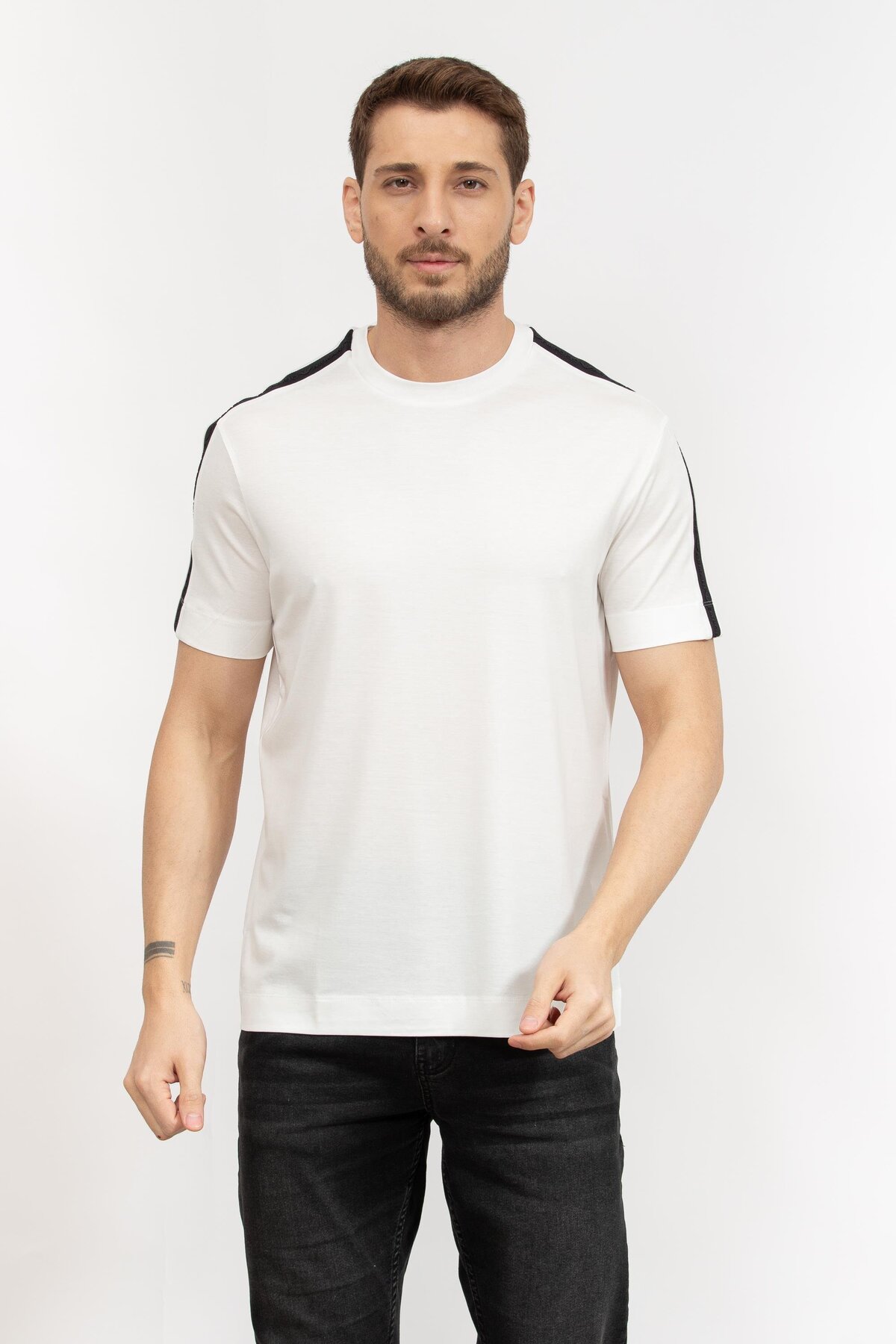 تی شرت مردانه راسته آستین کوتاه | امپوریو آرمانی Emporio Armani 6D1TD6 1JOSZ 0101
