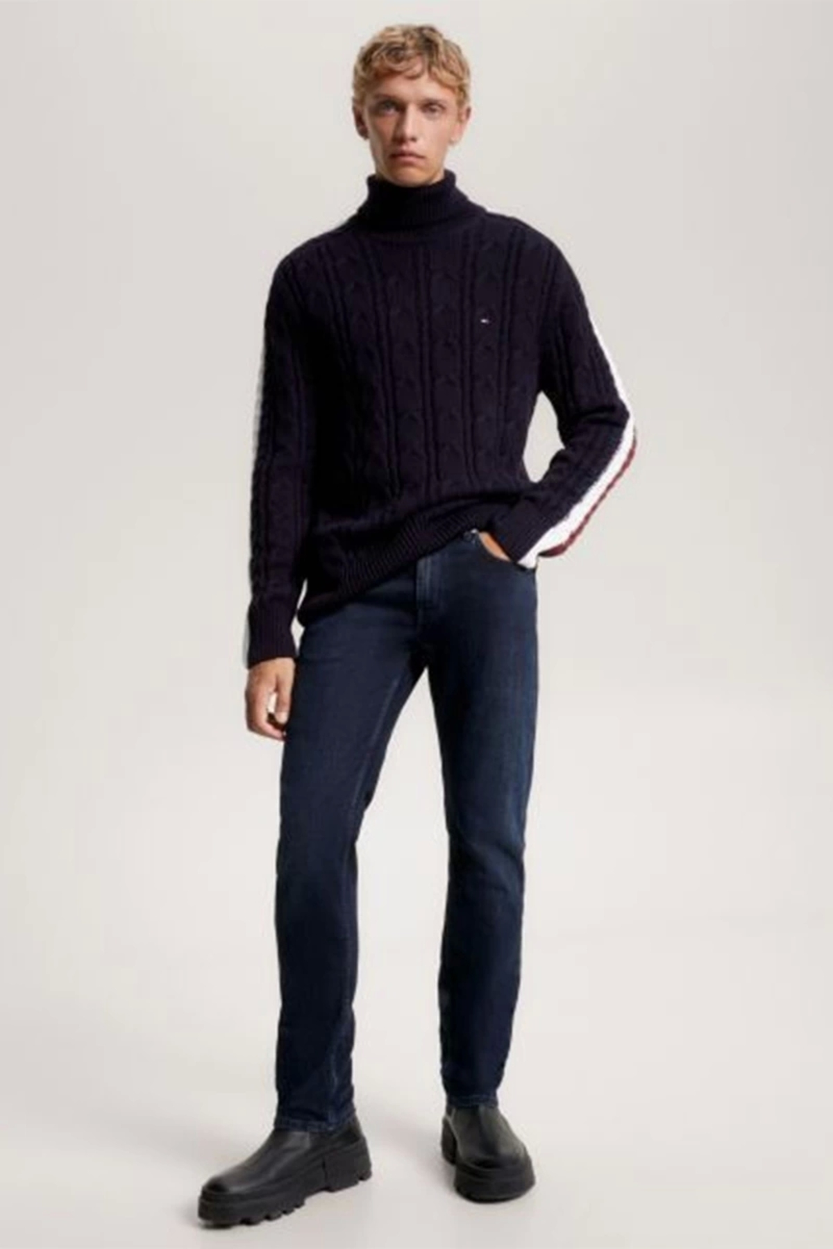 شلوار مردانه راسته فاق نرمال | تامی هیلفیگر Tommy Hilfiger MW0MW333381BL