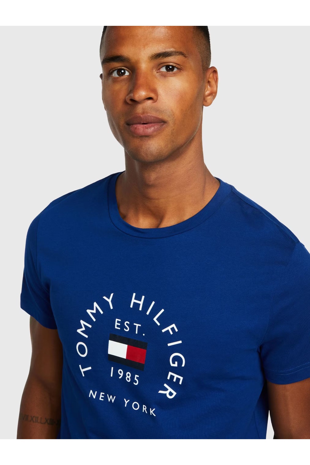 تی شرت مردانه طرح دار آستین کوتاه | تامی هیلفیگر Tommy Hilfiger MW0MW29495-TO