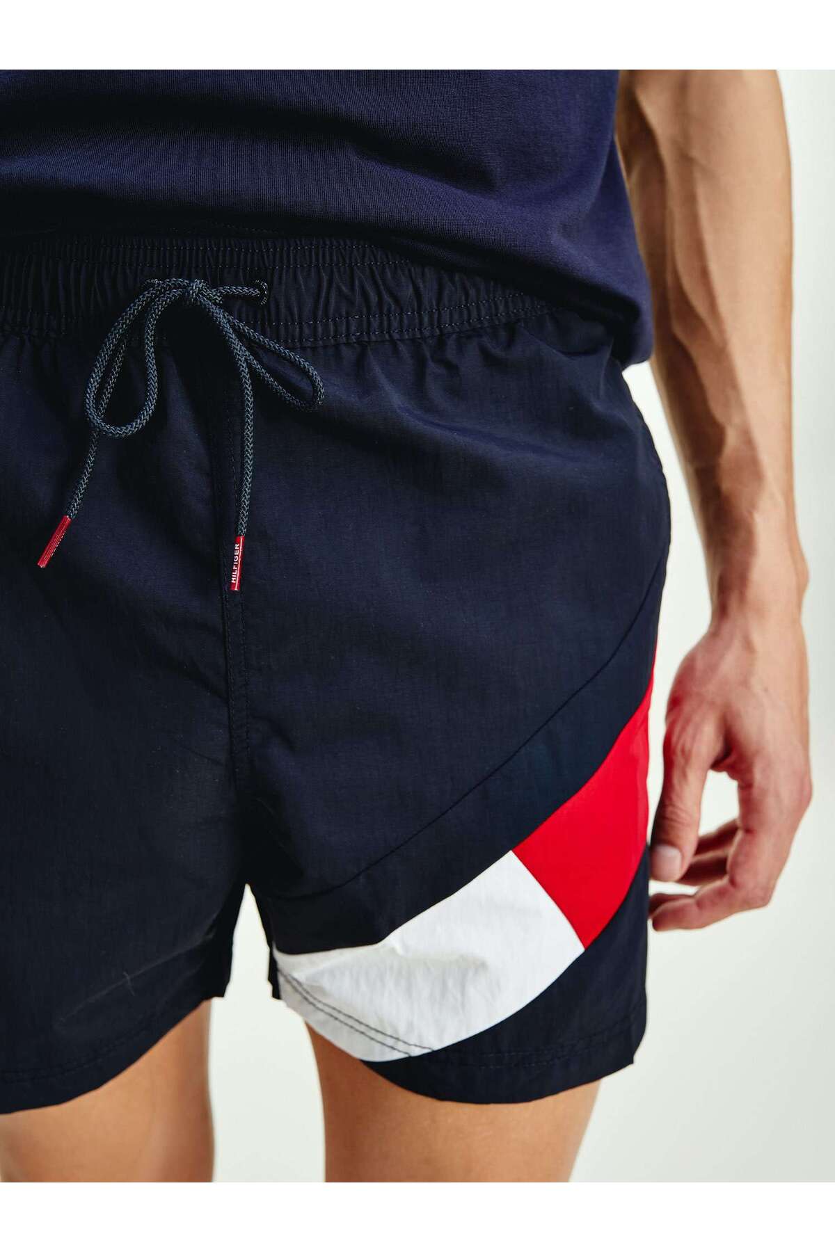 شورت شنا مردانه راسته فاق نرمال | تامی هیلفیگر Tommy Hilfiger TYC00428359858