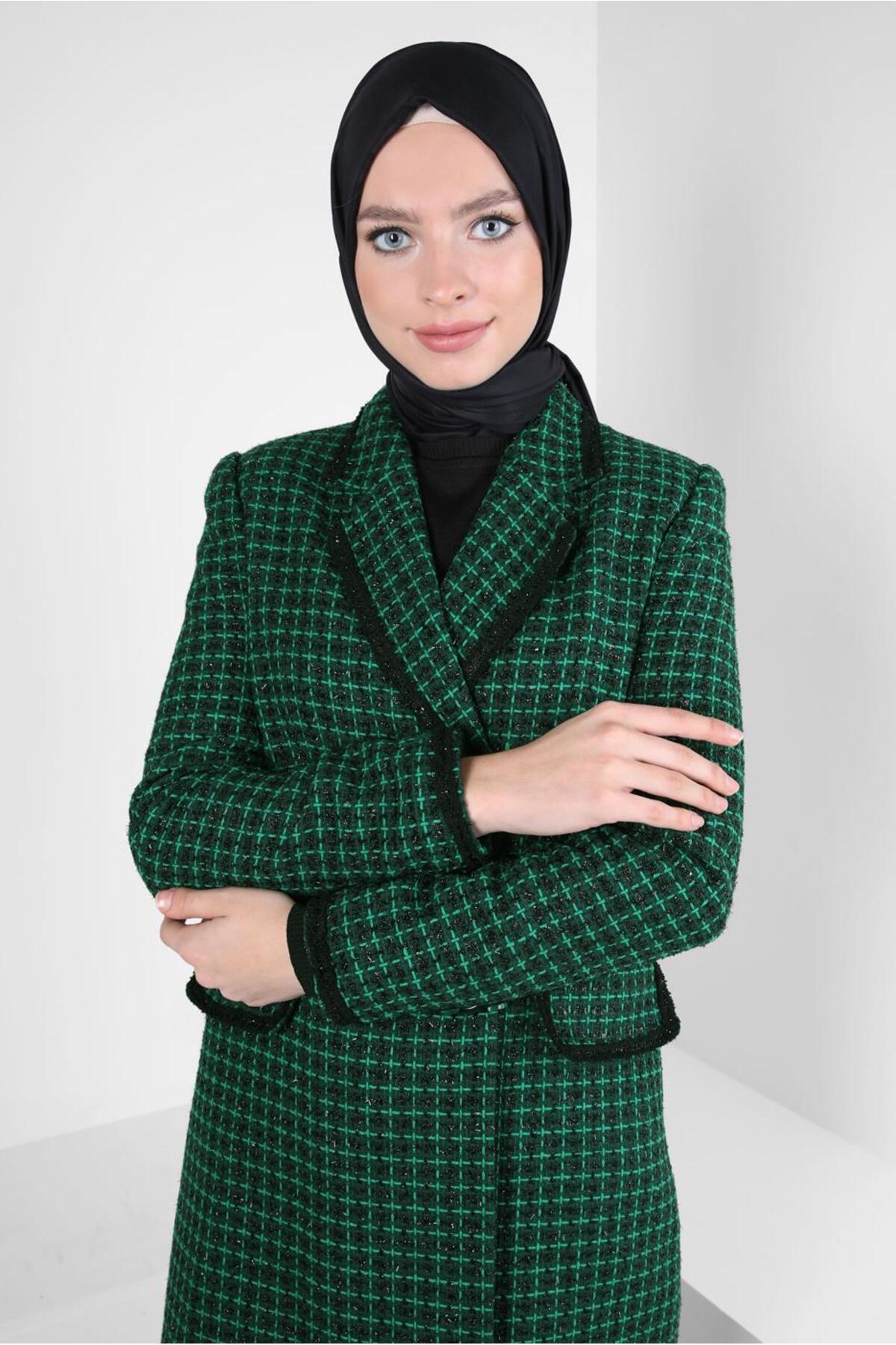 ست لباس زنانه طرح دار فاق نرمال آستین استاندارد | آلوینا Alvina 24KTKP0030409