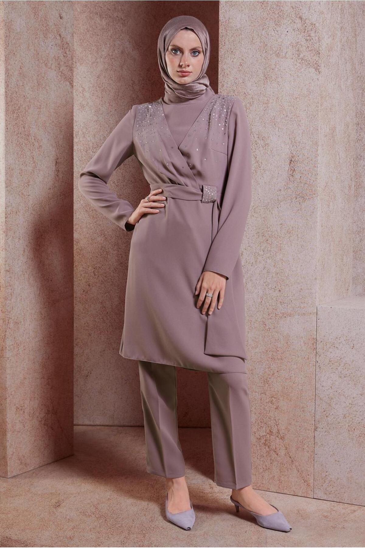 ست لباس زنانه راسته فاق نرمال آستین استاندارد | آلوینا Alvina 22YTKP0030279