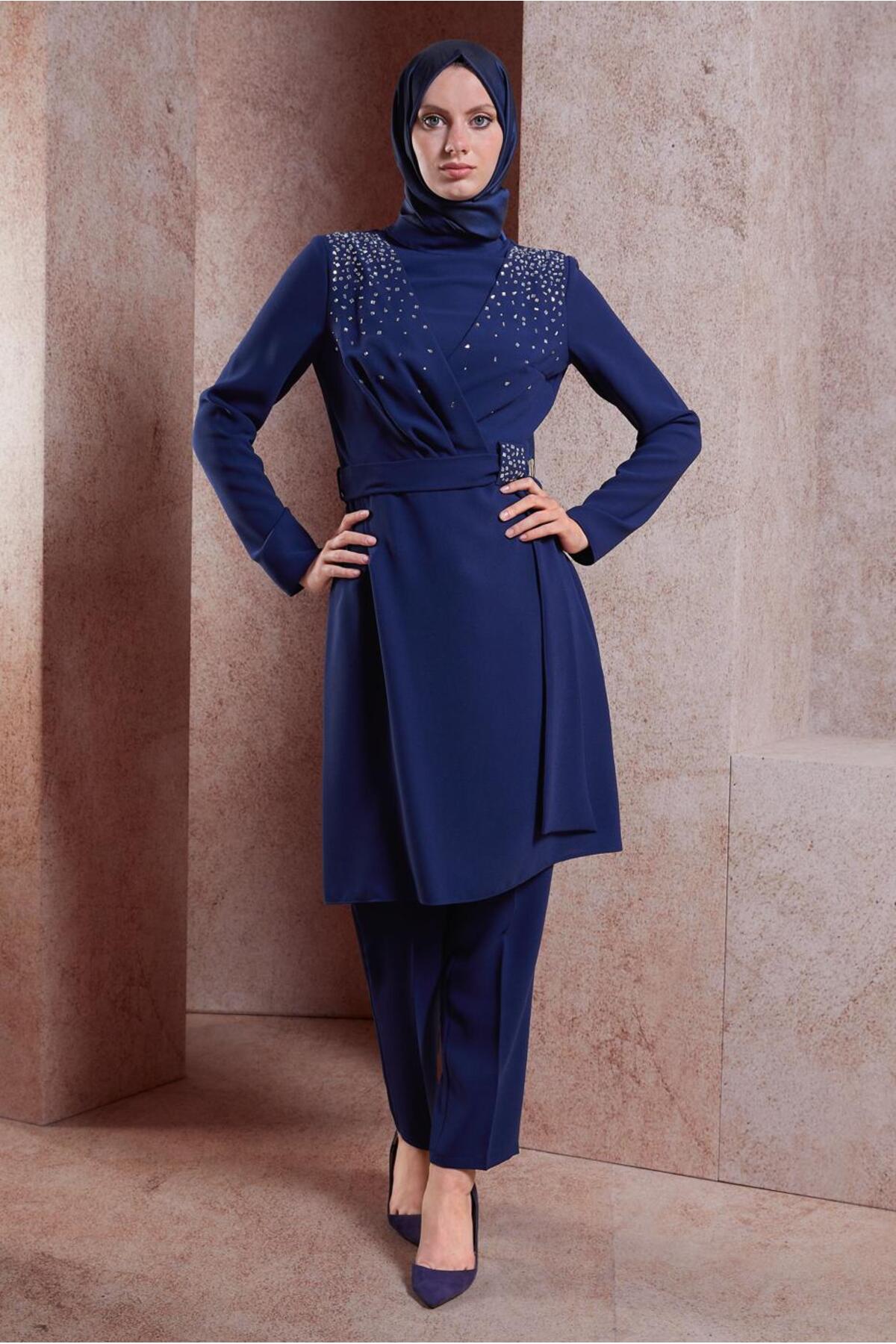 ست لباس زنانه راسته فاق نرمال آستین استاندارد | آلوینا Alvina 22YTKP0030279