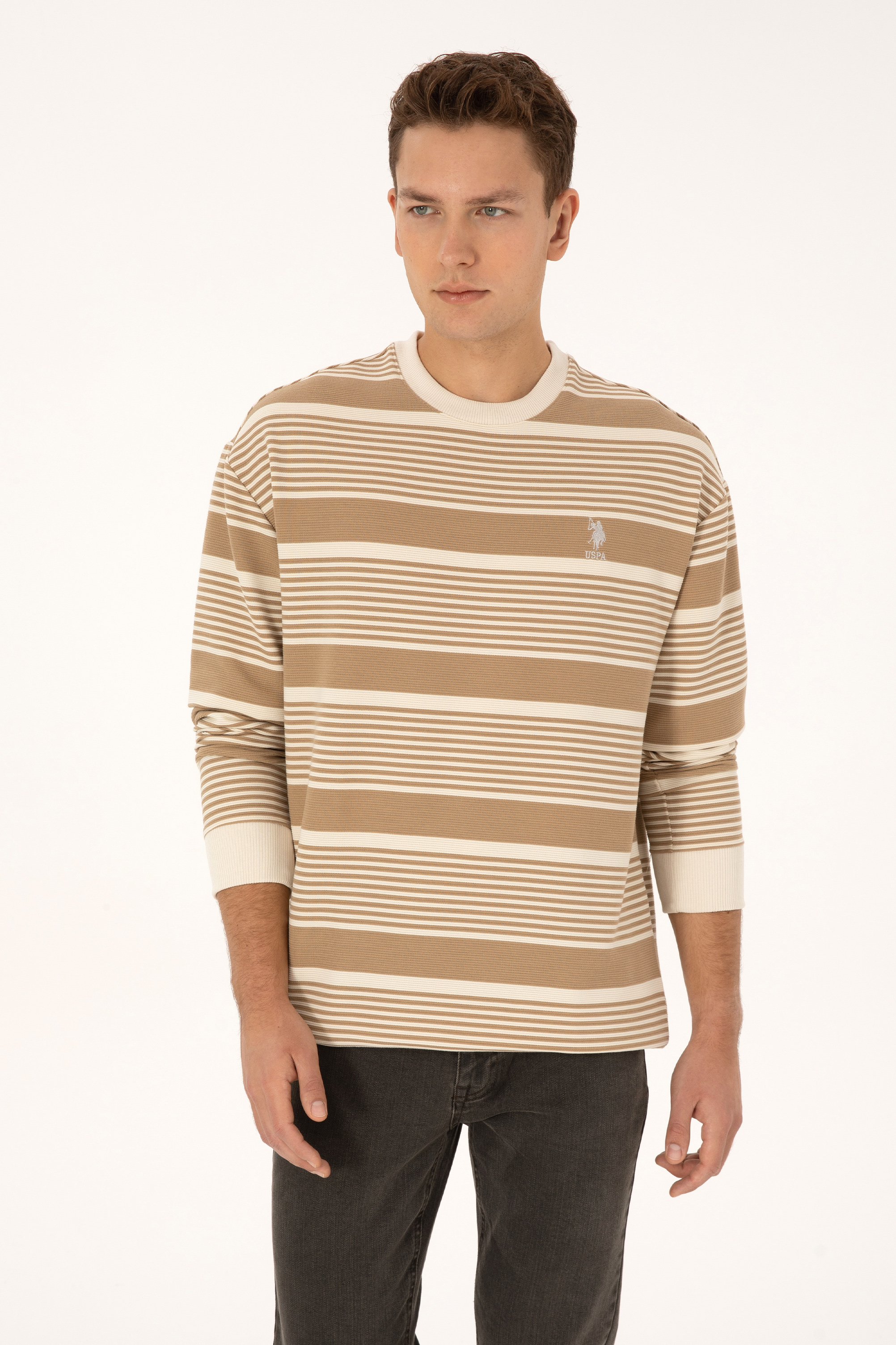 سویشرت یقه گرد کرمی ریلکس مردانه یو اس پولو | US POLO ASSN
