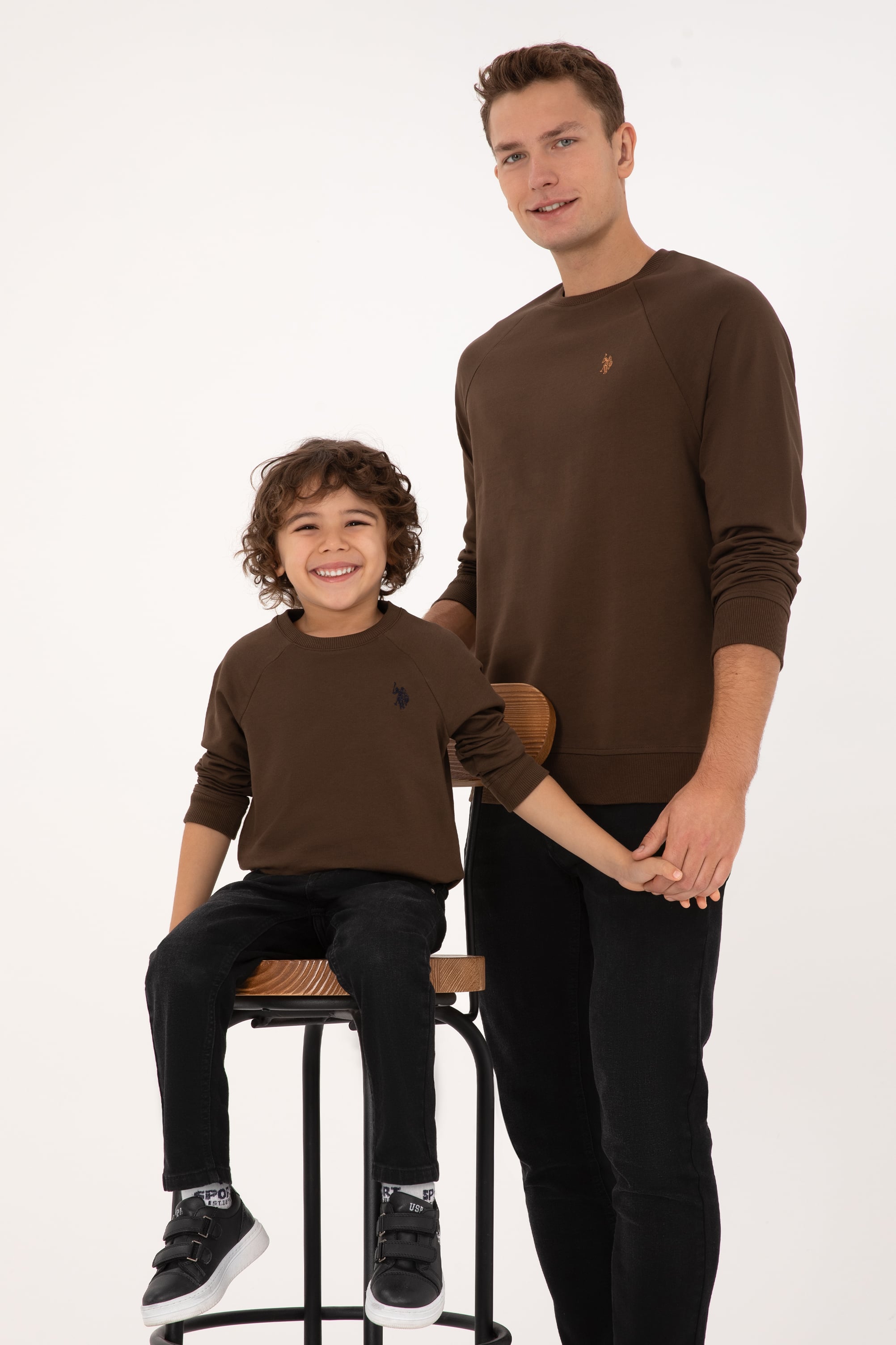 سویشرت یقه گرد ساده قهوهای قهوه ای رگولار پسرانه یو اس پولو | US POLO ASSN