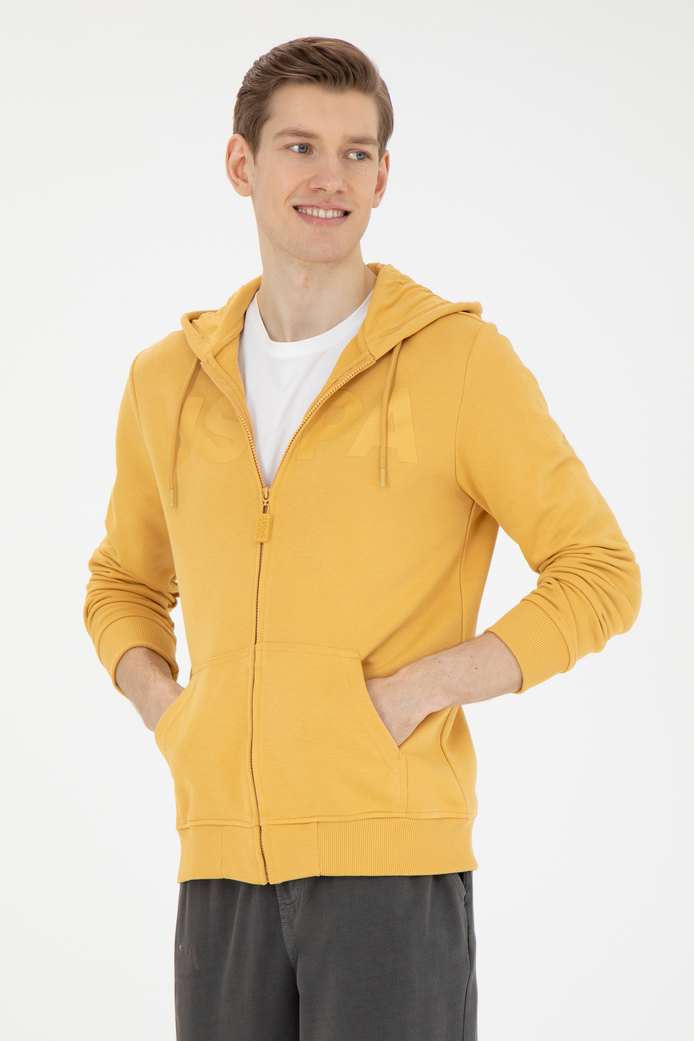 ژاکت هودی خردلی رگولار آستین بلند مردانه یو اس پولو | US POLO ASSN