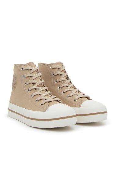 کفش ورزشی  بژ  استاندارد  زنانه یو اس پولو | US POLO ASSN
